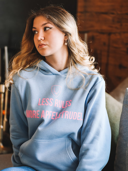 Statement Pullover „Less Rules More Apfelstrudel“