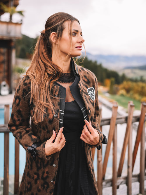 Mantel "Panthera Bow"