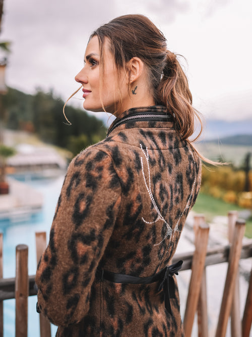 Mantel "Panthera Bow"