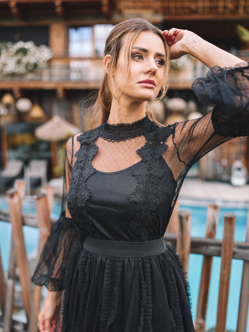 Spitzenbluse "Noir Romance"