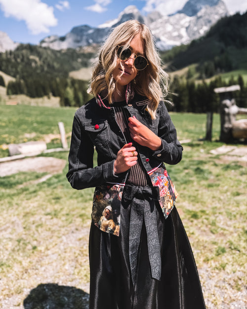 Jeansjacke „Alpenrebellin“