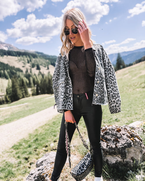 Oversized Jeansjacke „Alpine Leo Glimmer“ grau