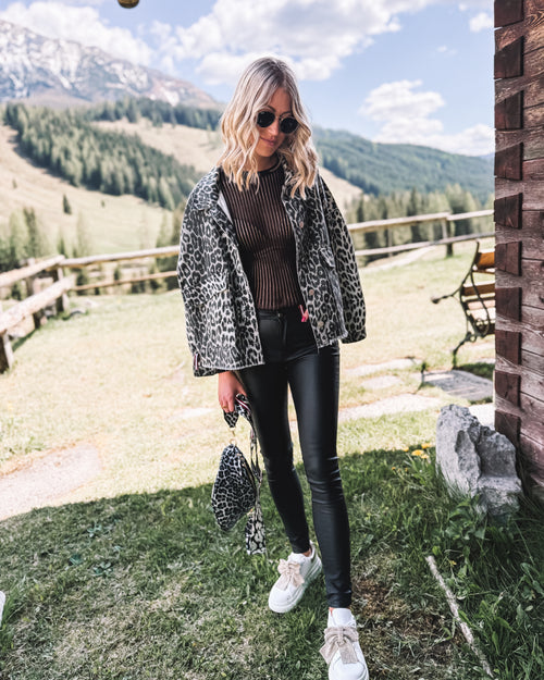 Oversized Jeansjacke „Alpine Leo Glimmer“ grau